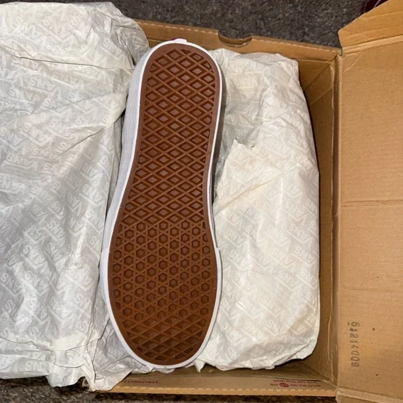 Vans Men's White and Navy Sneakers - Picture 3 of 4